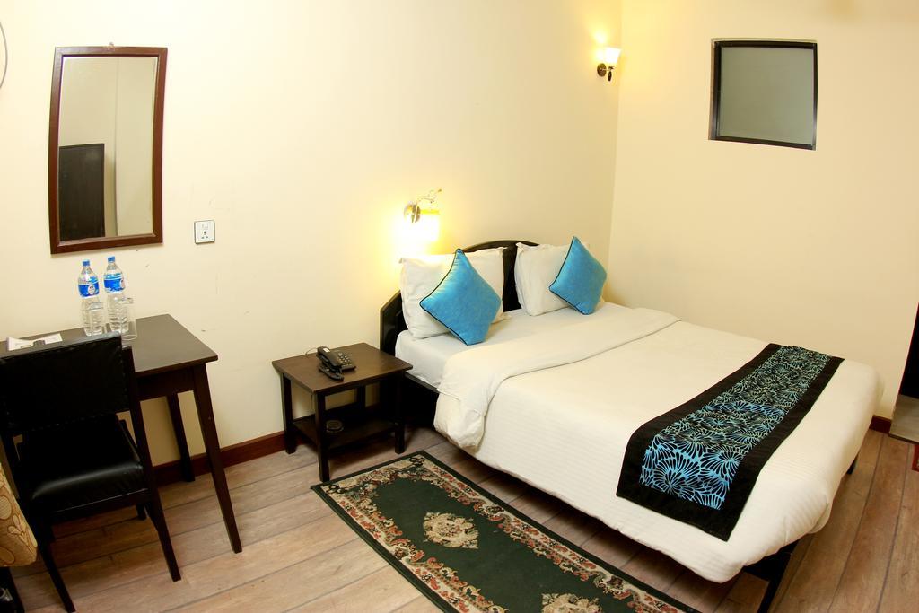 Bag Packer'S Lodge Kathmandu Ngoại thất bức ảnh