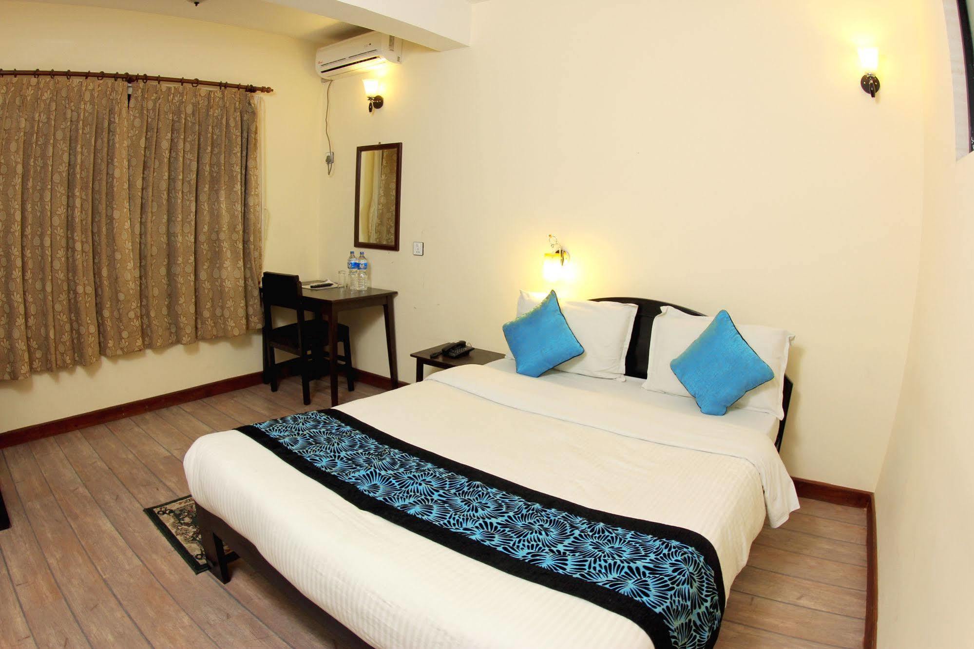 Bag Packer'S Lodge Kathmandu Ngoại thất bức ảnh