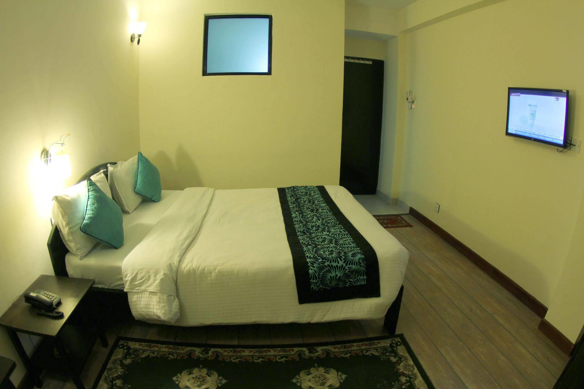 Bag Packer'S Lodge Kathmandu Ngoại thất bức ảnh