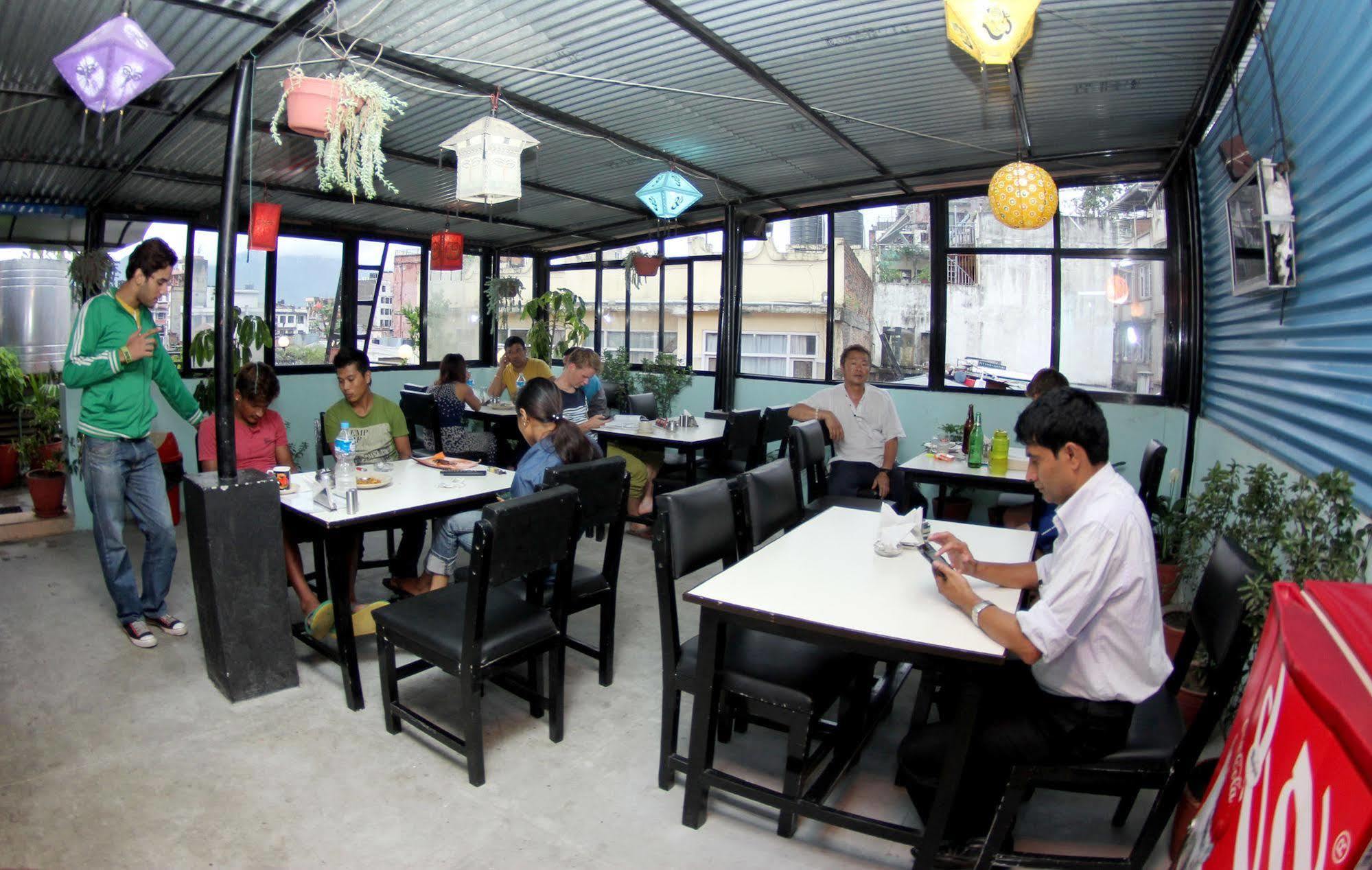 Bag Packer'S Lodge Kathmandu Ngoại thất bức ảnh